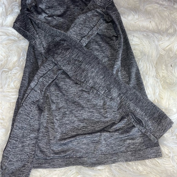 Nike Dri-FIT Seamless Long Sleeve Top XS - Picture 7 of 8